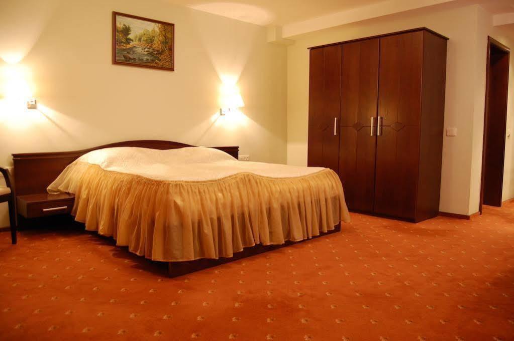 Hotel Esprit Брашов Екстер'єр фото